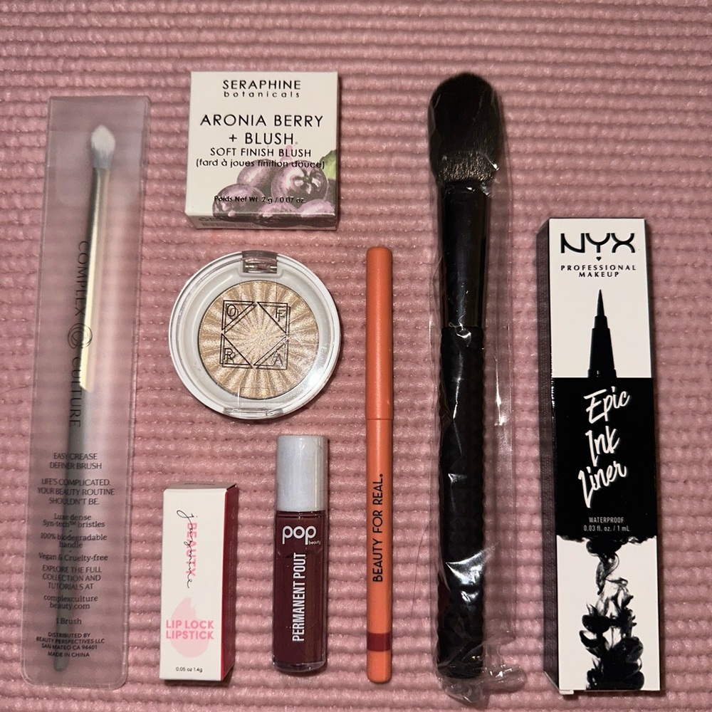 OFRA Black Blush Makeup Essential